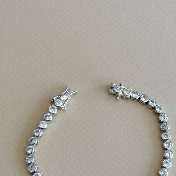 Tennis Bracelet N1391 - Picture 6 of 7